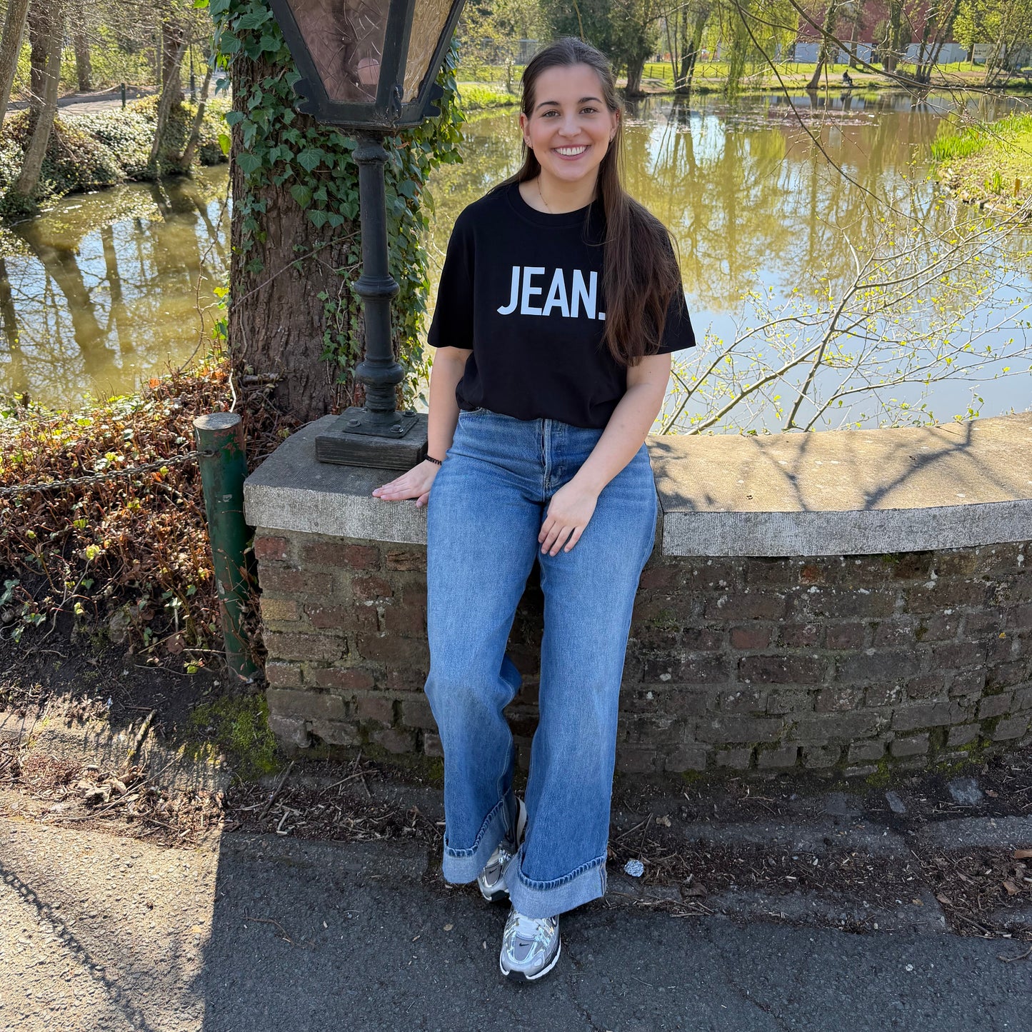 T-shirt met groot logo - Zwart
